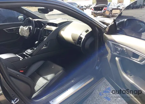 2018 Jaguar F-Type R-Dynamic из США, поврежденный, VIN SAJDF1FVXJCK47908